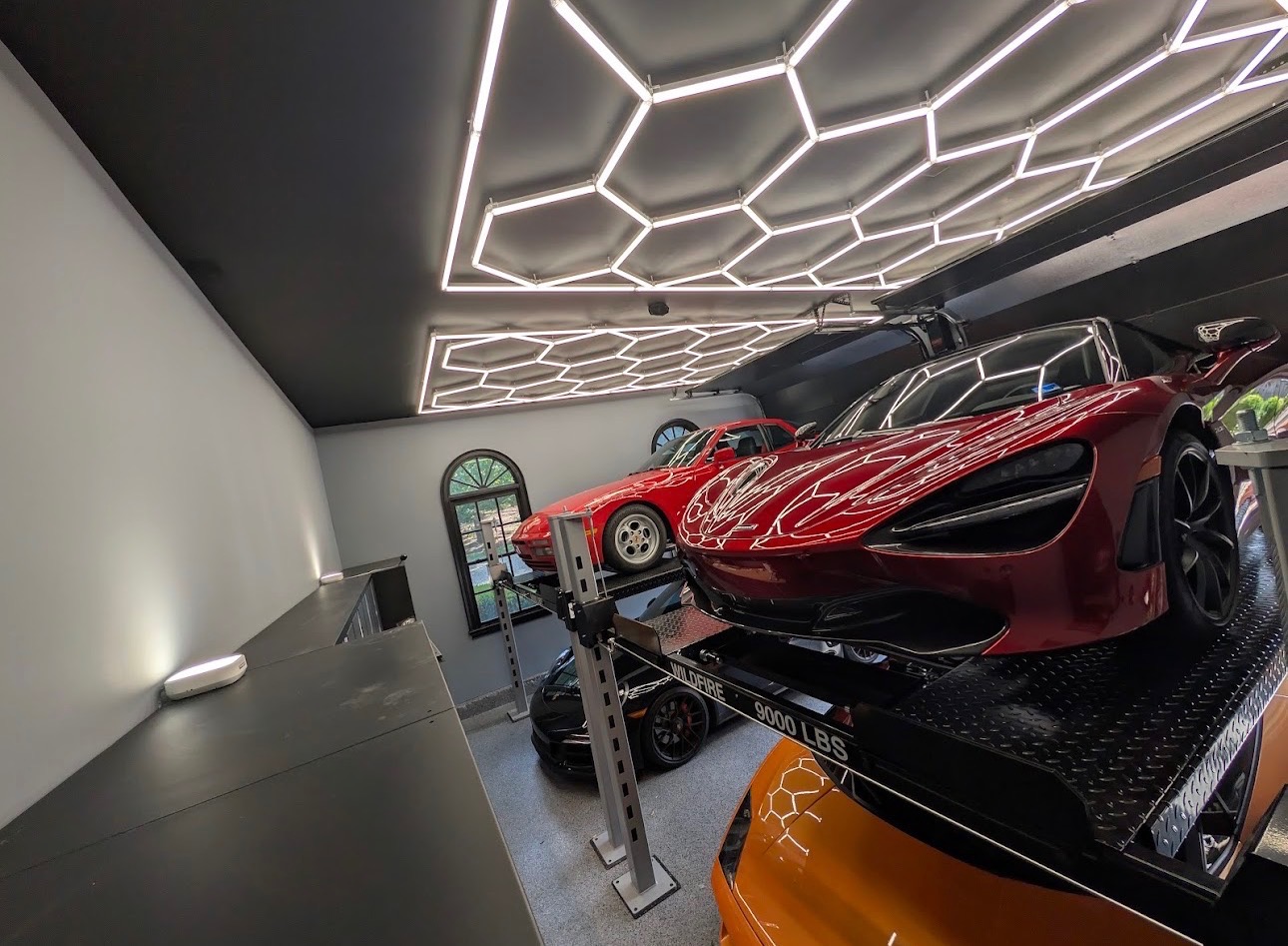 Automotive lift equipment detail